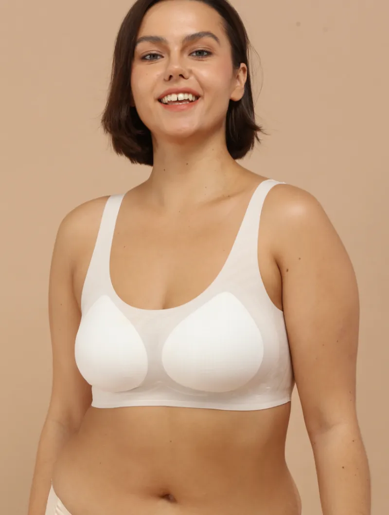 Comfelie lightweight bra designed for ease