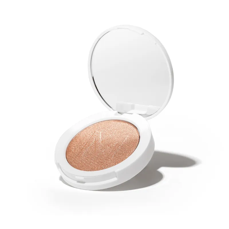 Madluvv highlight makeup for a luminous, glowing complexion