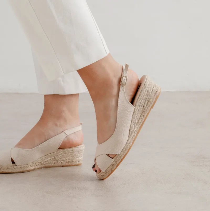 BIANKINA beige wedges