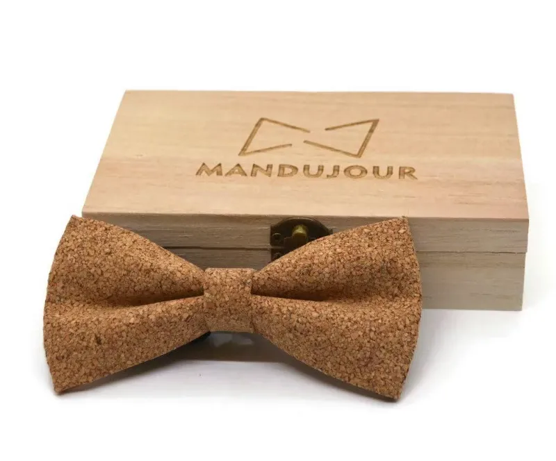 Mandujour butterfly bow tie